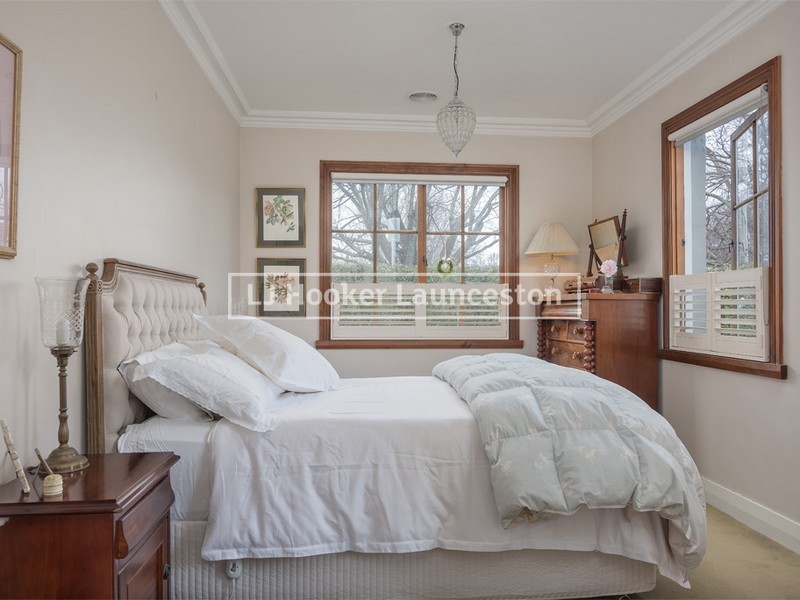 2 Huxtables Lane, Evandale TAS 7212