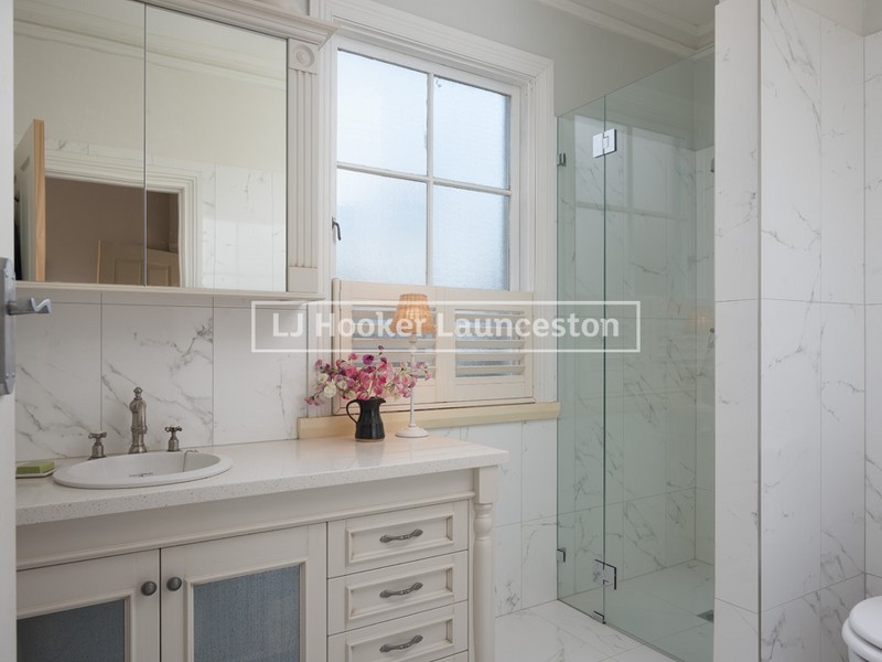 2 Huxtables Lane, Evandale TAS 7212