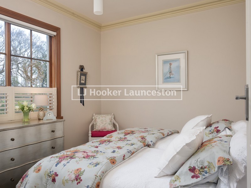2 Huxtables Lane, Evandale TAS 7212