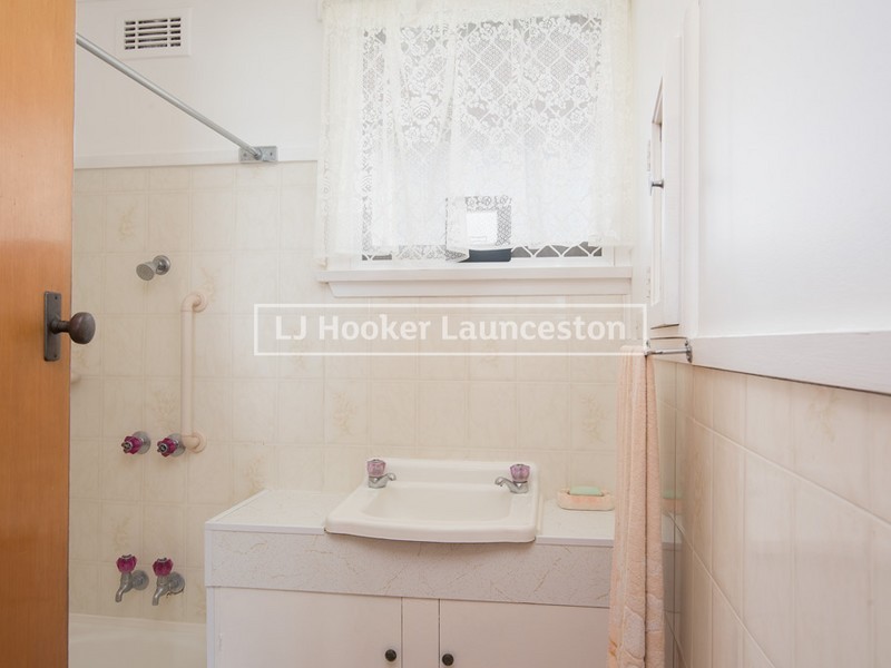 126 Tasman Highway, Waverley TAS 7250