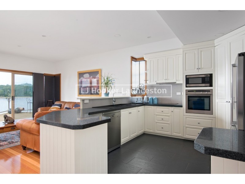 27 Paringa Avenue, Lanena TAS 7275