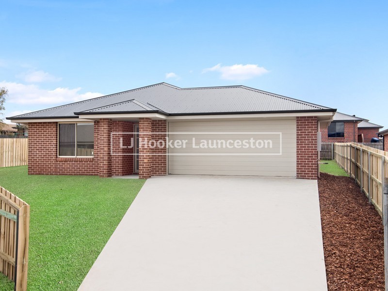 18 Senator Court, Newnham TAS 7248
