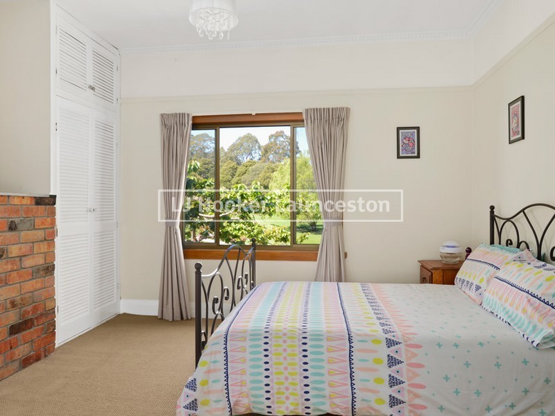 571 Brown Mountain Road, Underwood TAS 7268