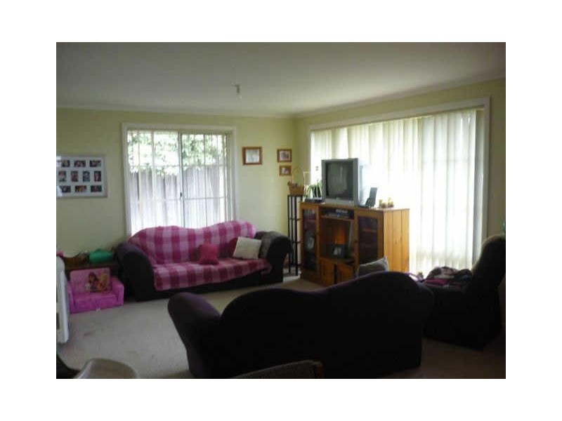 2/13 Bishops Drive, Newnham TAS 7248