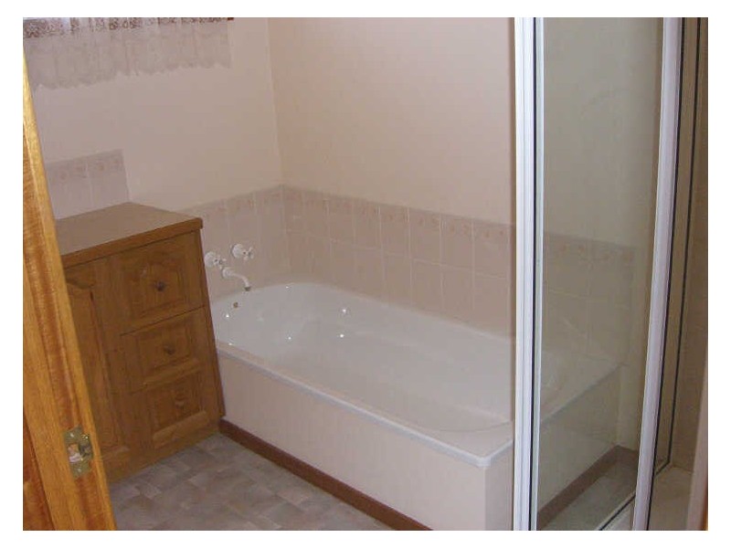 1/22 Pamela Court, Summerhill TAS 7250