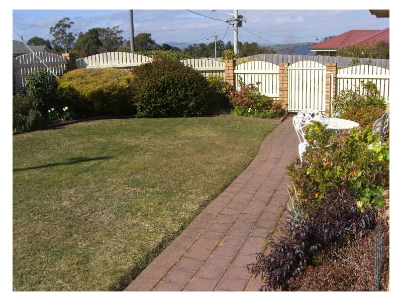 1/22 Pamela Court, Summerhill TAS 7250