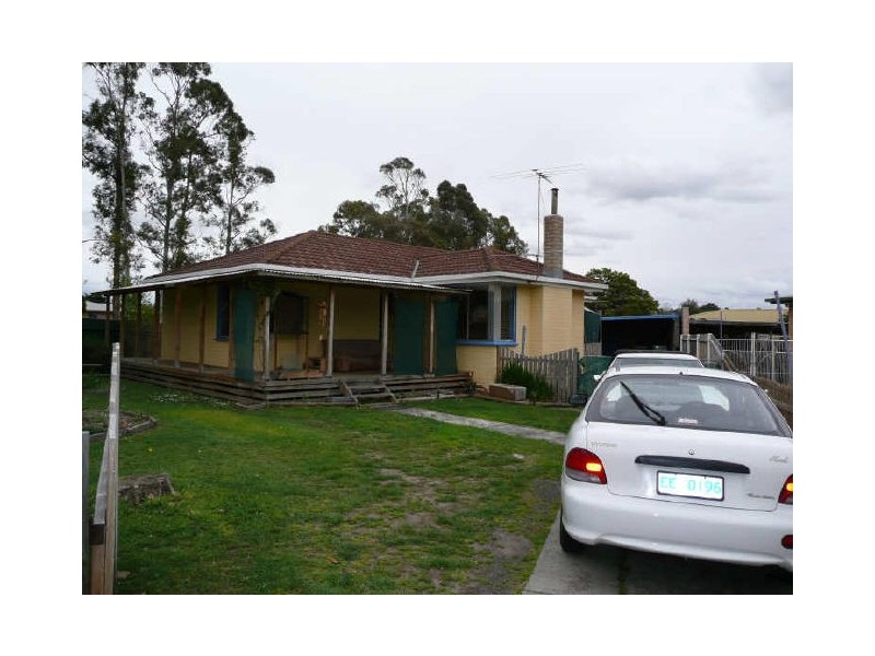 6 Hazelwood Parade, Ravenswood TAS 7250