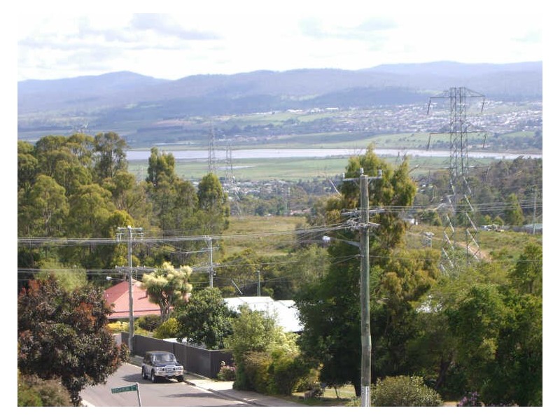 2 Beaumaris Court, Trevallyn TAS 7250