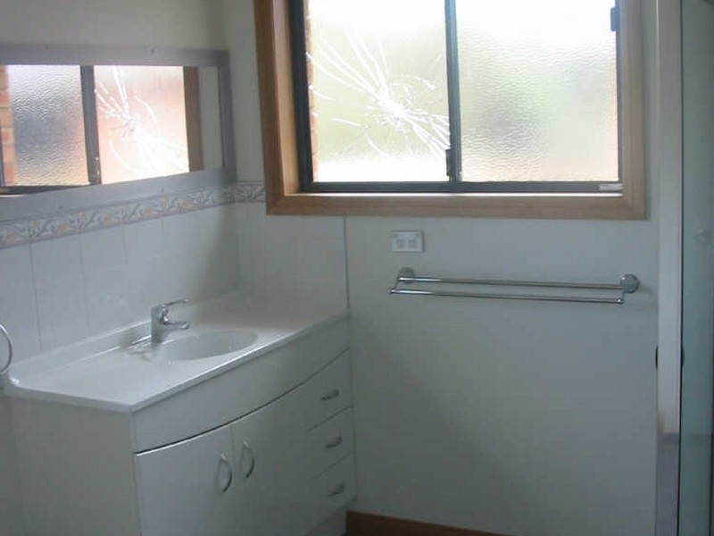 2/11 Napier Street, Youngtown TAS 7249