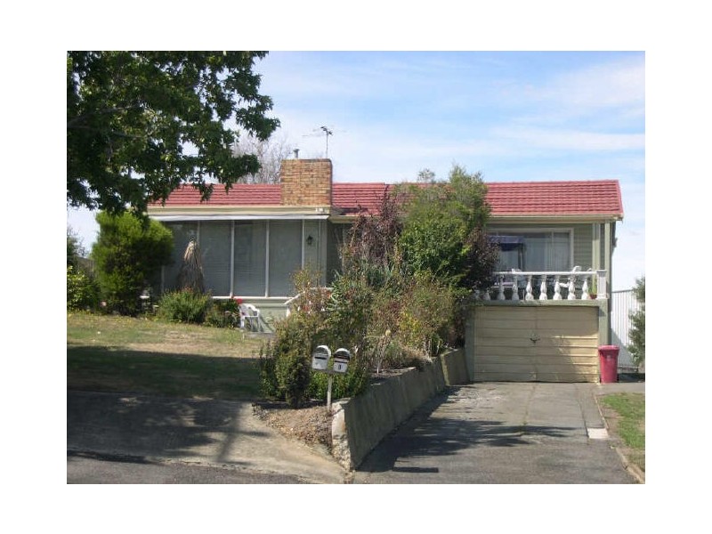 8 Quarantine Road, Kings Meadows TAS 7249