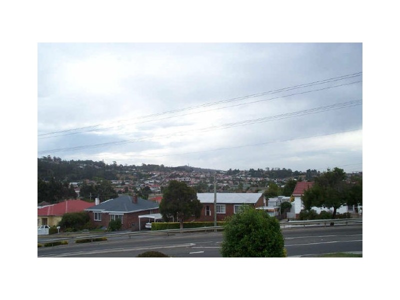 8 Quarantine Road, Kings Meadows TAS 7249