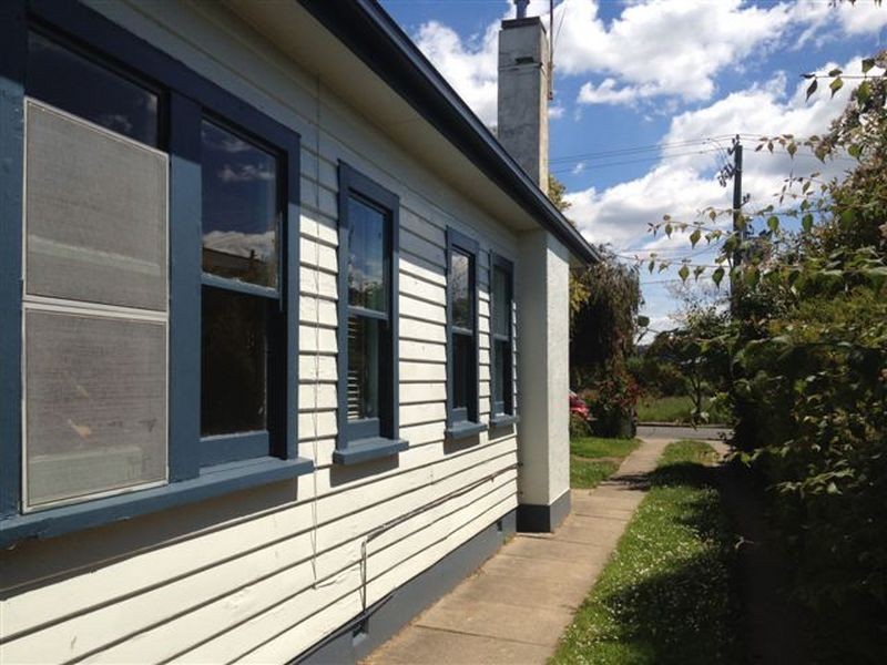 2 Plumer Street, Mowbray TAS 7248