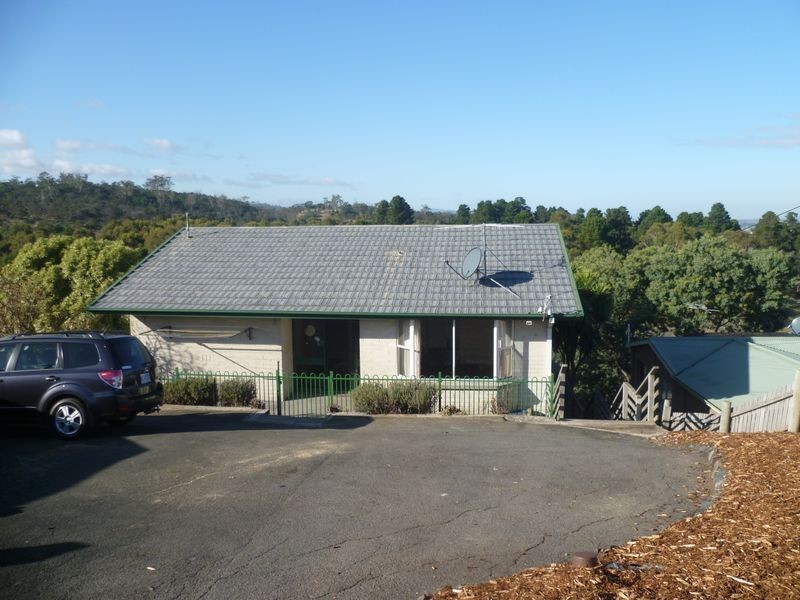 2/42 Crandon Crescent, Newnham TAS 7248