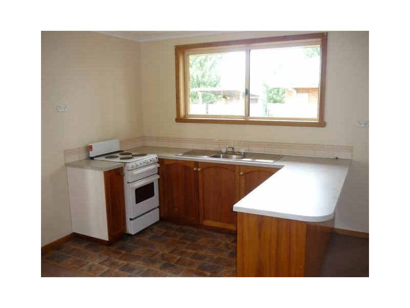 1/30b Hargrave Crescent, Mayfield TAS 7248
