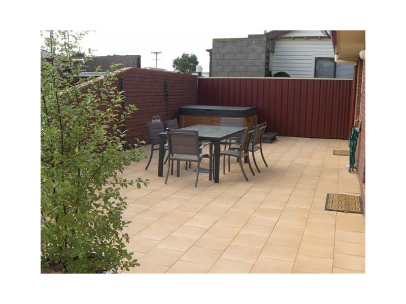1/4 Birdwood Street, Mowbray TAS 7248