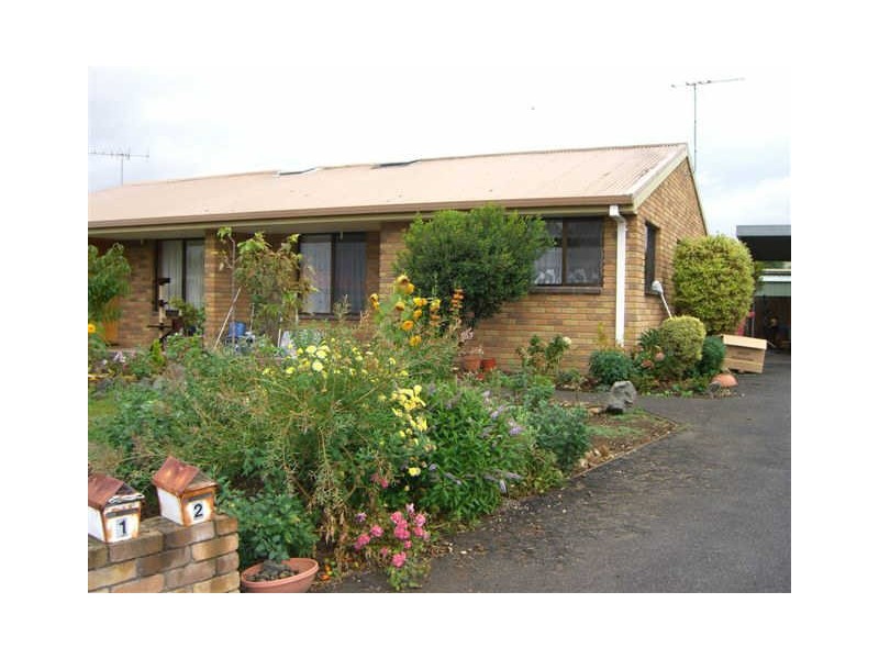 2/3 Norman Court, Newnham TAS 7248