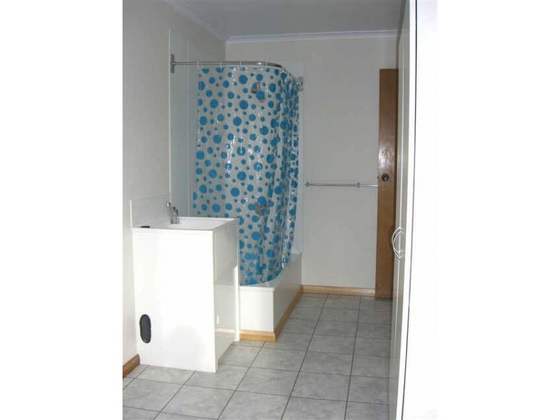 1/35-37 Snow Street, Newnham TAS 7248