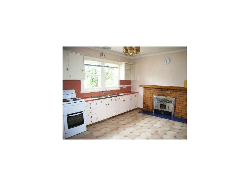 11 Connaught Place, West Launceston TAS 7250