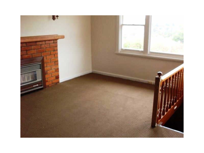 11 Connaught Place, West Launceston TAS 7250