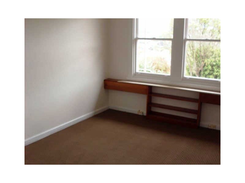 11 Connaught Place, West Launceston TAS 7250