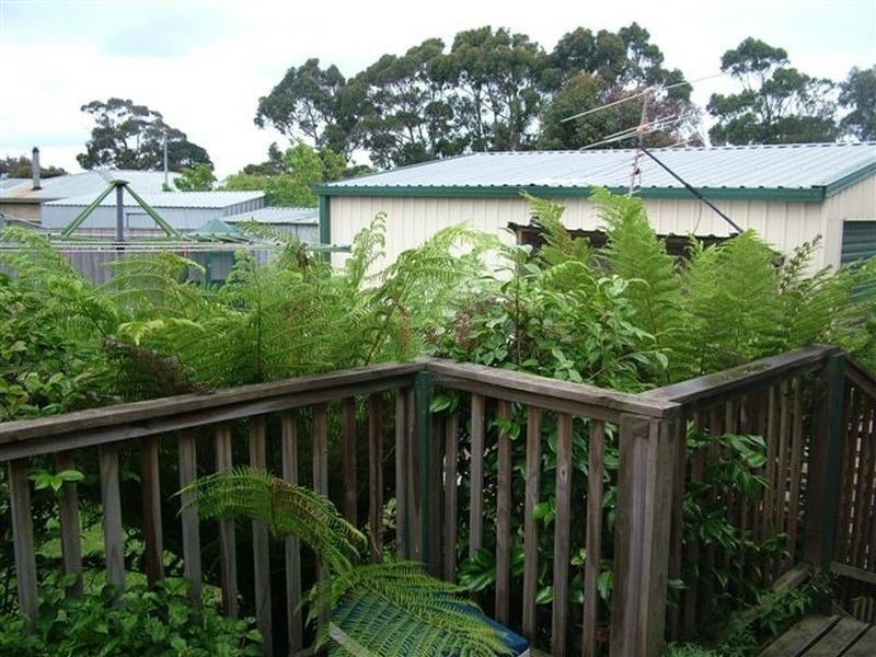 8 Roberts Avenue, George Town TAS 7253