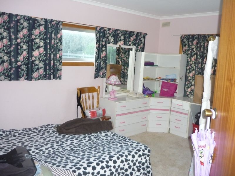 2 Taree Crescent, Gravelly Beach TAS 7276