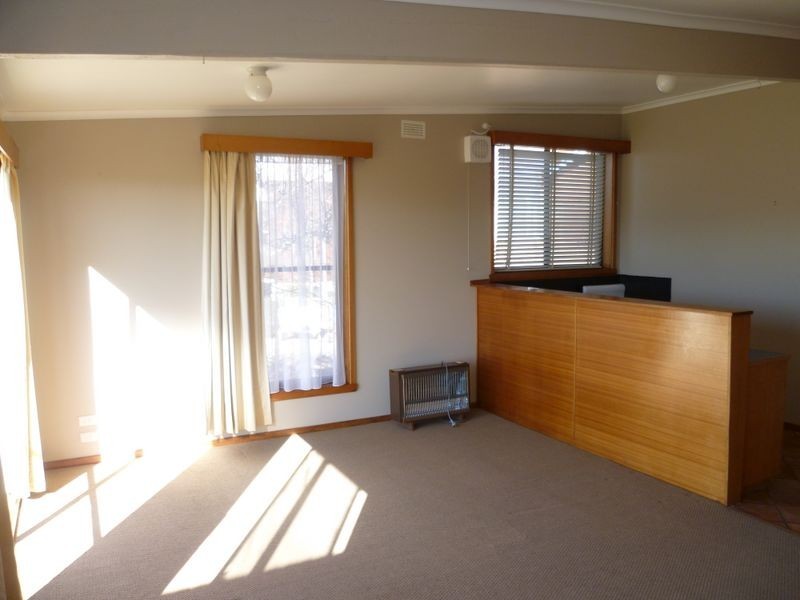 2/253 Penquite Road, Newstead TAS 7250
