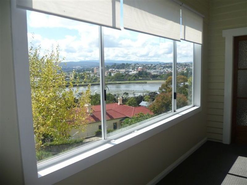 2/16 Trevallyn Road, Trevallyn TAS 7250