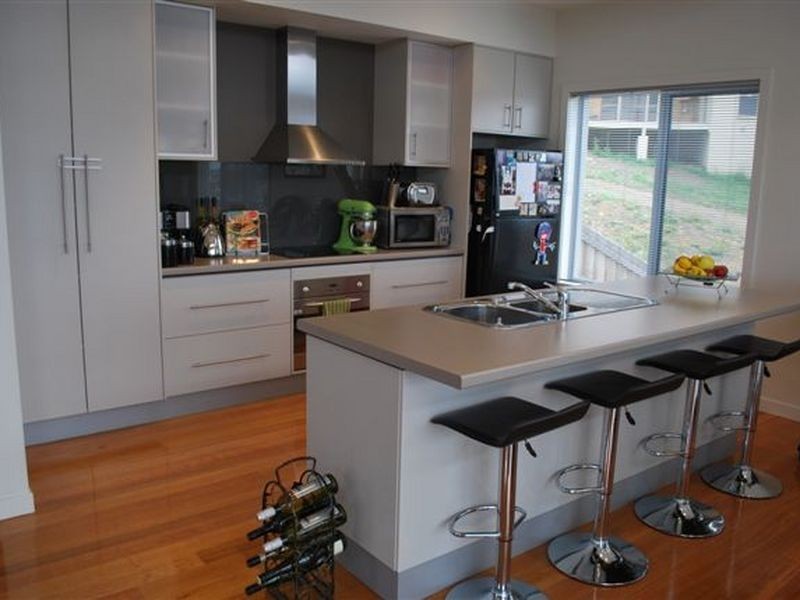 2/9 Monet Place, Newnham TAS 7248