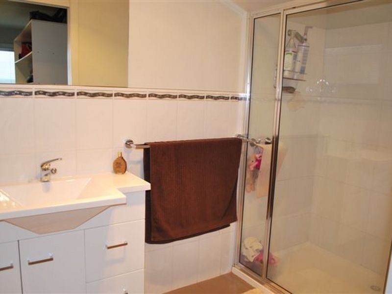 2/9 Monet Place, Newnham TAS 7248