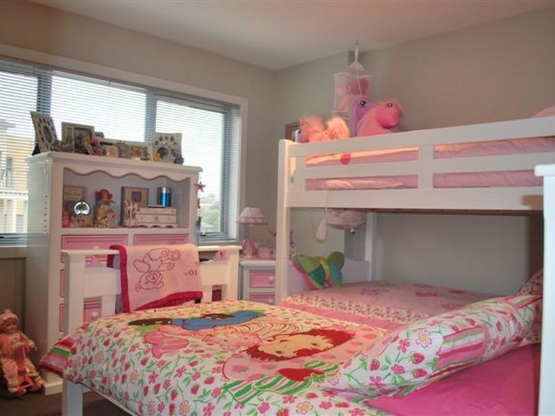 2/9 Monet Place, Newnham TAS 7248