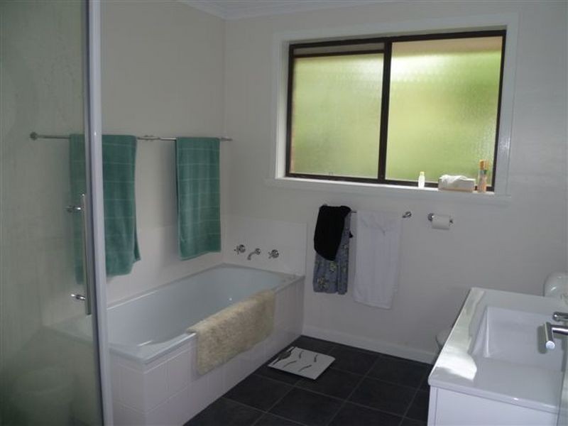 24 Tasman Highway, Waverley TAS 7250