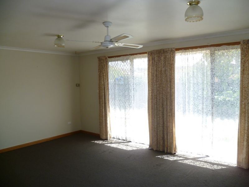 2/13 Vermont Road, Mowbray TAS 7248