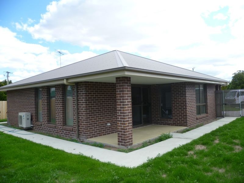 2/5 Simmons Street, Carrick TAS 7291