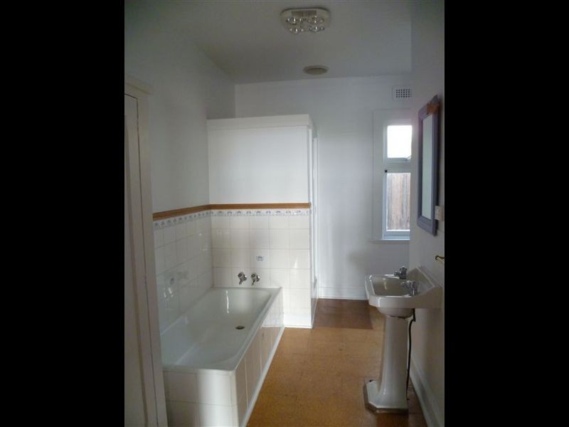 9 Westbury Road, South Launceston TAS 7249