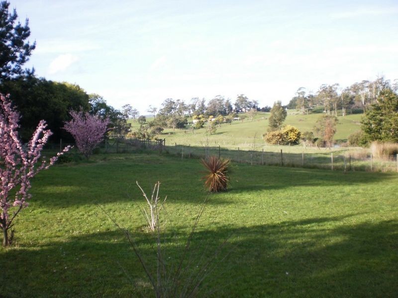 1 Camms Road, Kayena TAS 7270
