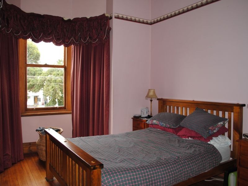 34 Racecourse Crescent, Launceston TAS 7250