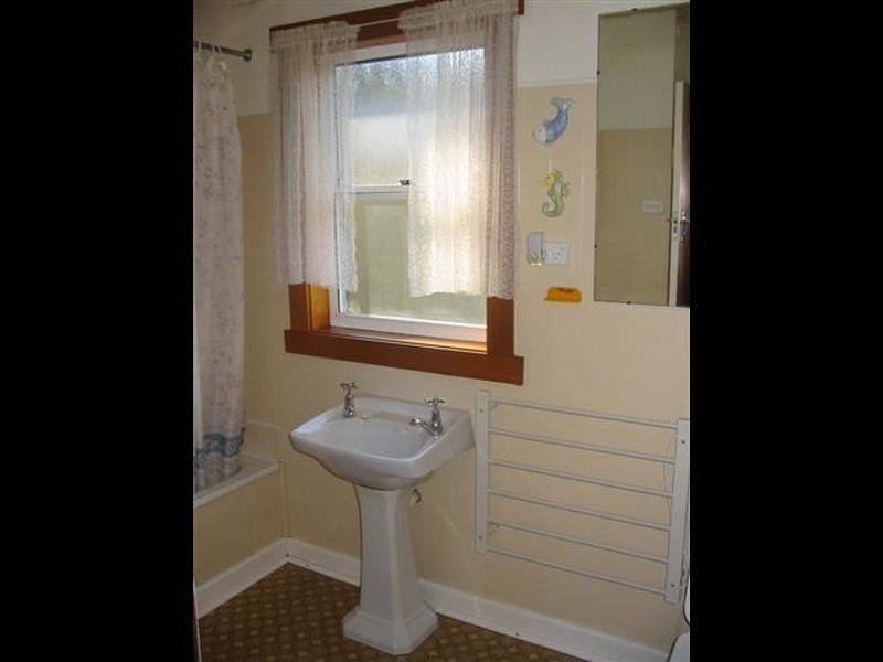 8 Warwick Place, Kings Meadows TAS 7249