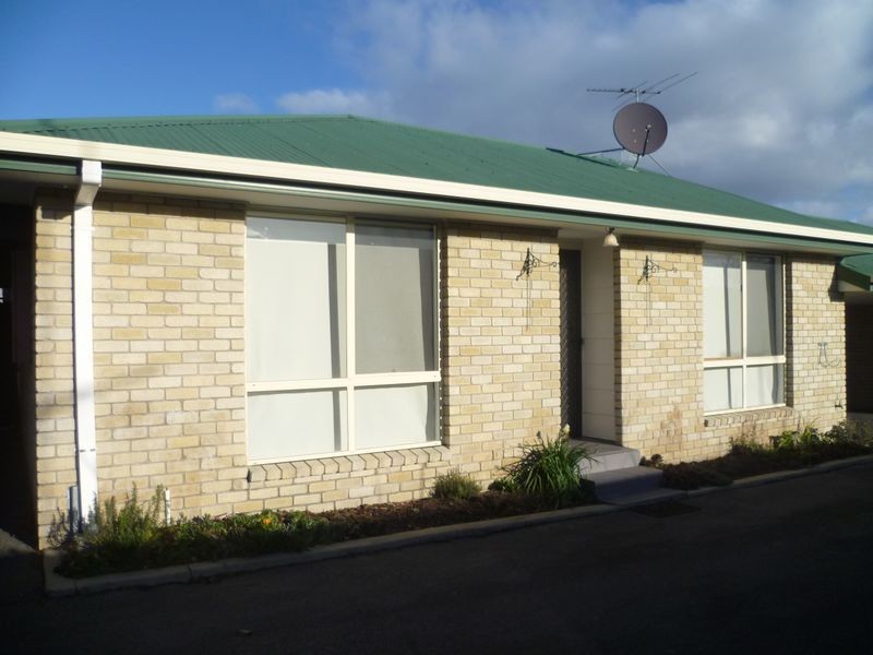 2/439 Invermay Road, Mowbray TAS 7248