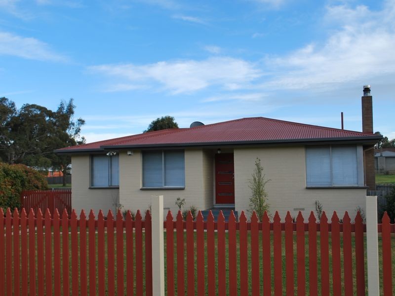 9 Waterloo Street, Ravenswood TAS 7250