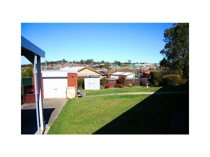 Summerhill TAS 7250