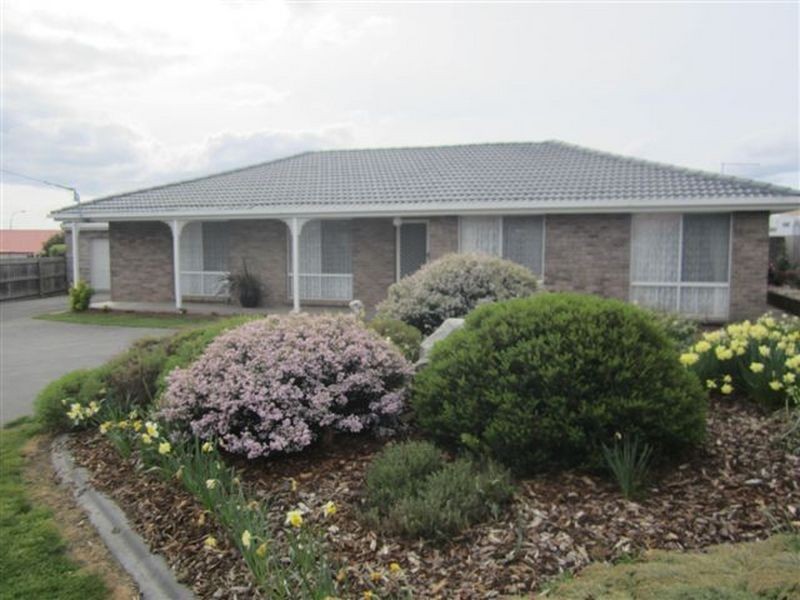 42 Packham Street, Newnham TAS 7248