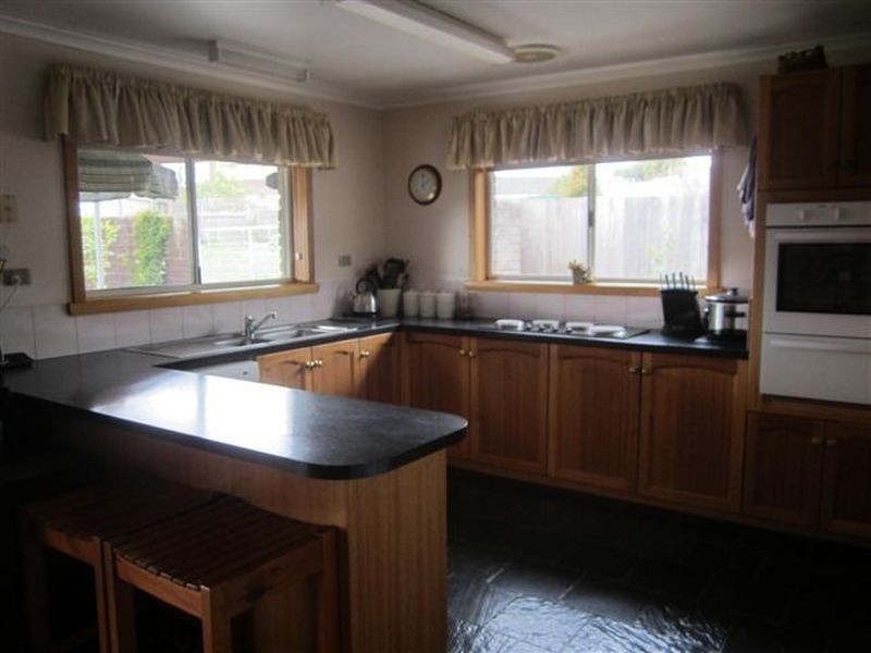 42 Packham Street, Newnham TAS 7248