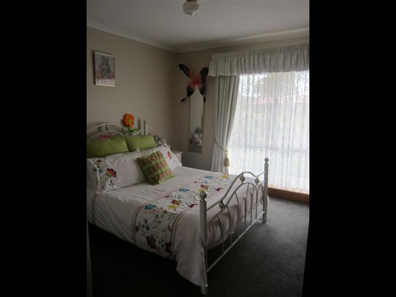 42 Packham Street, Newnham TAS 7248