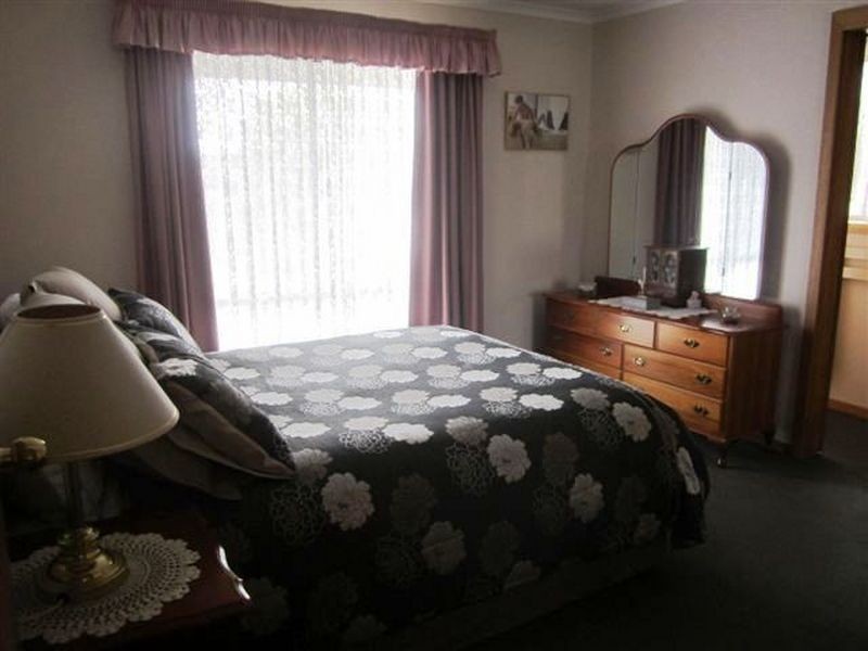 42 Packham Street, Newnham TAS 7248