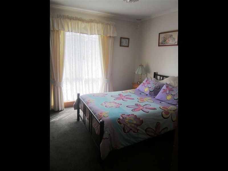 42 Packham Street, Newnham TAS 7248