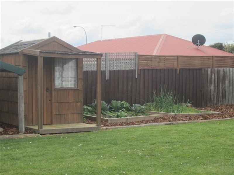 42 Packham Street, Newnham TAS 7248