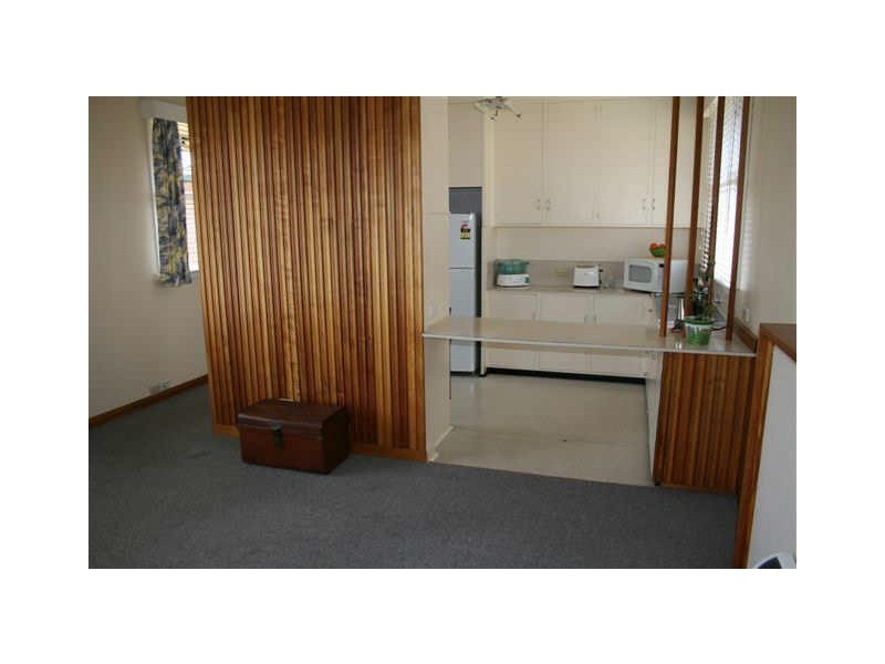 Newstead TAS 7250