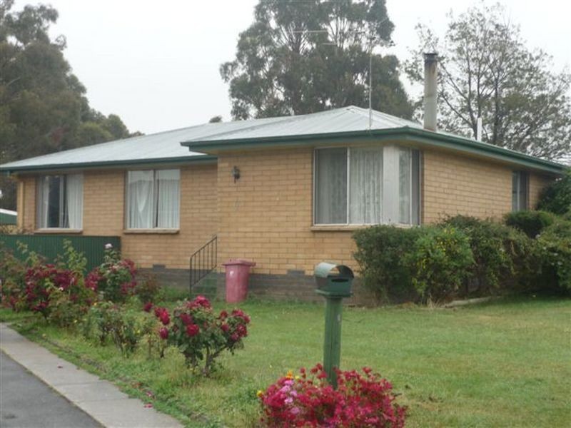 17 Waterloo Street, Ravenswood TAS 7250