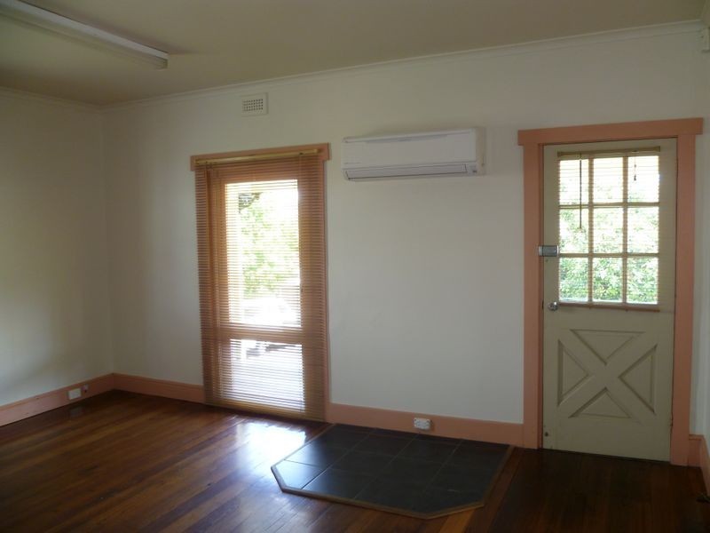 10 Quarantine Road, Kings Meadows TAS 7249